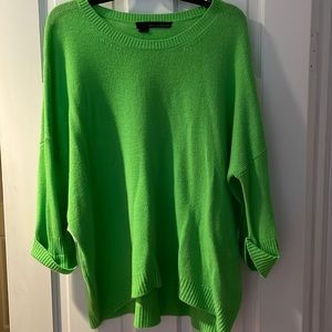 Lime Green 360 Cashmere 3/4 sleeve sweater. Size Large.